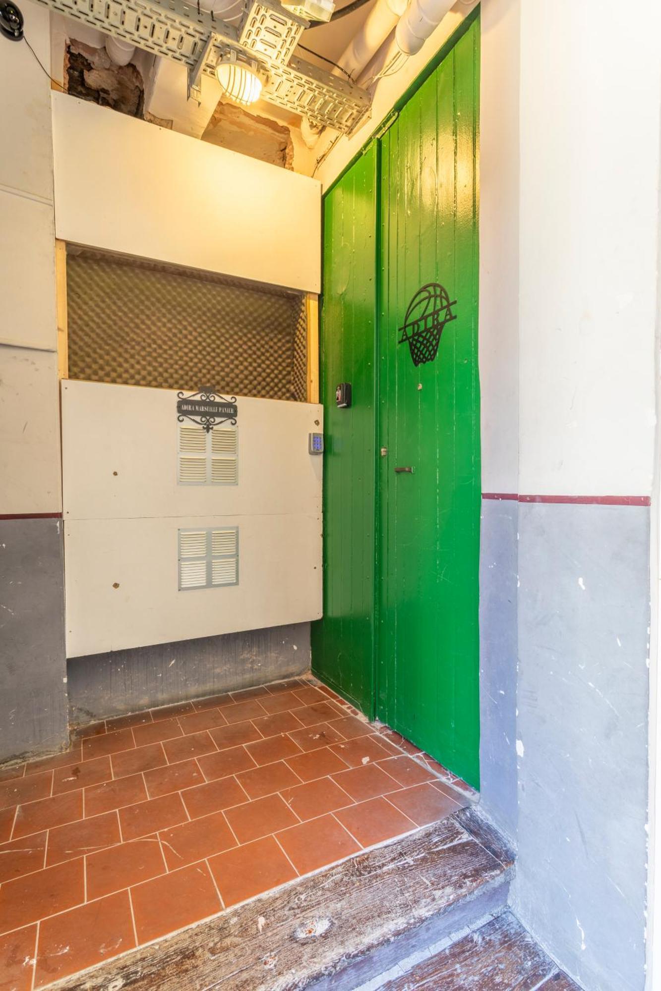 Adira Marseille Panier 2 Etoiles Apartment Exterior photo