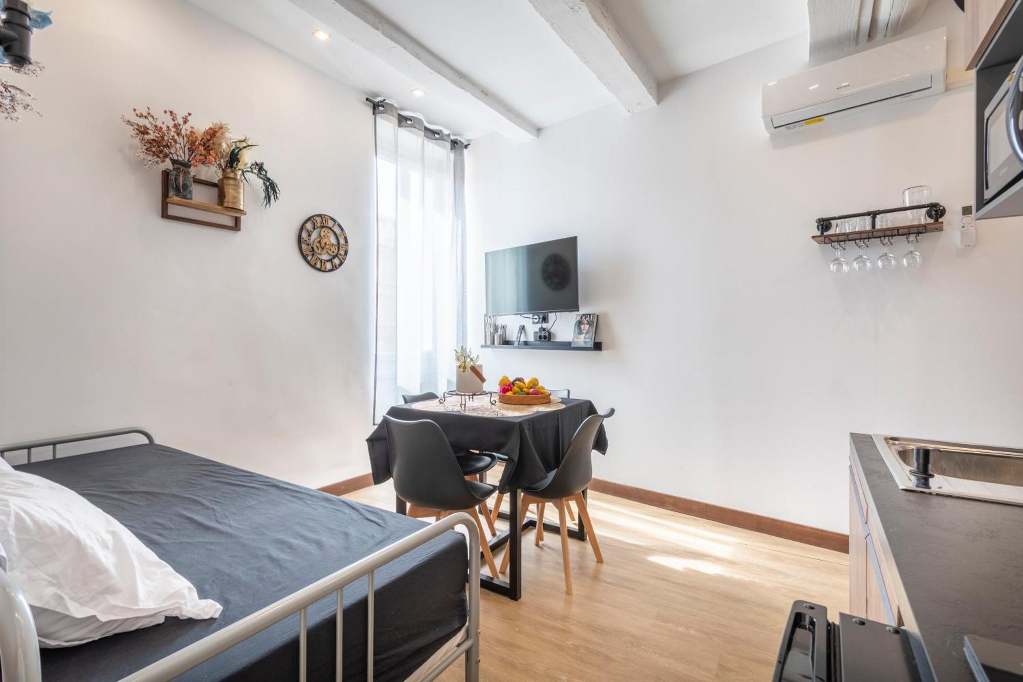 Adira Marseille Panier 2 Etoiles Apartment Exterior photo