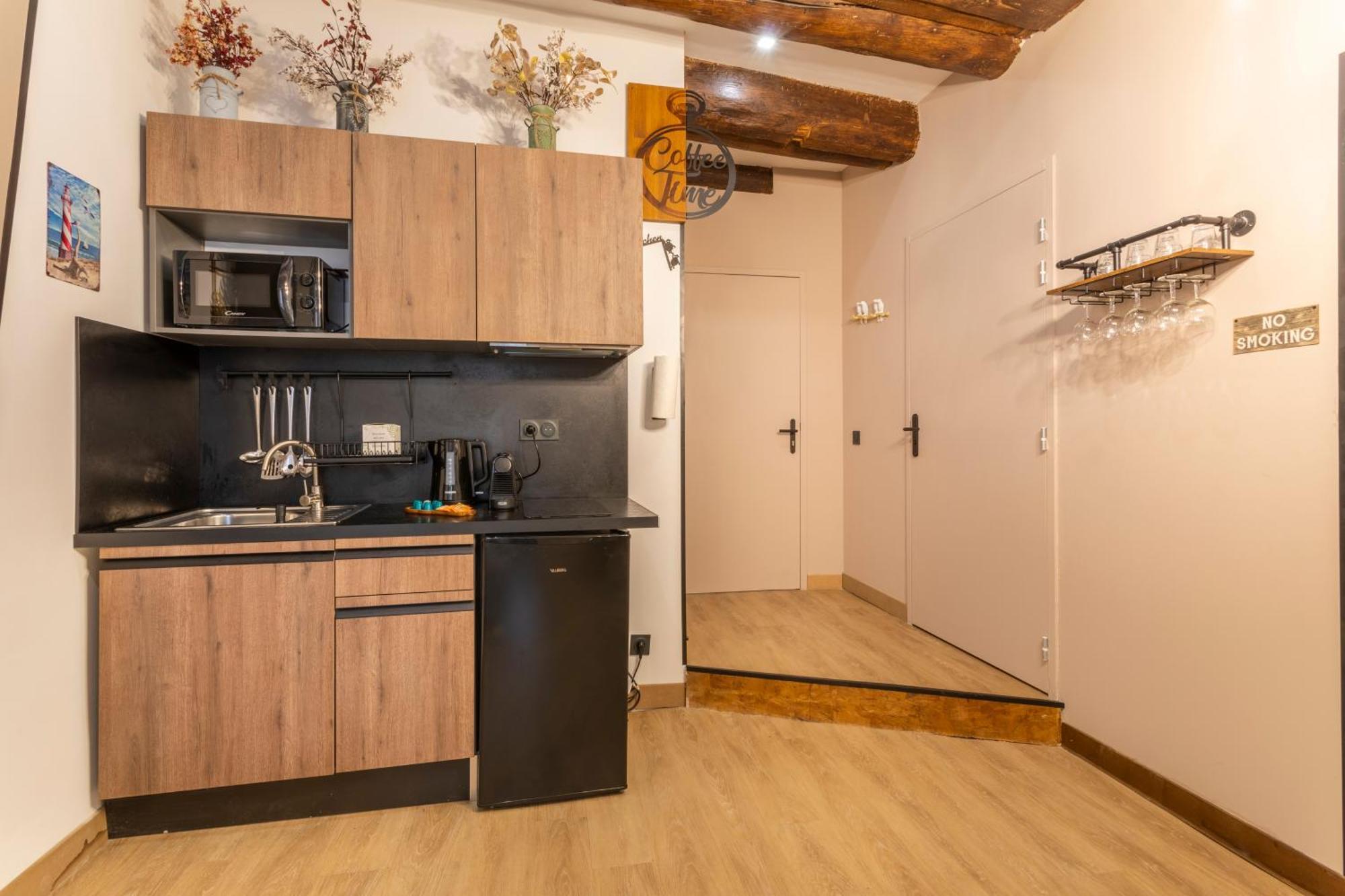 Adira Marseille Panier 2 Etoiles Apartment Exterior photo